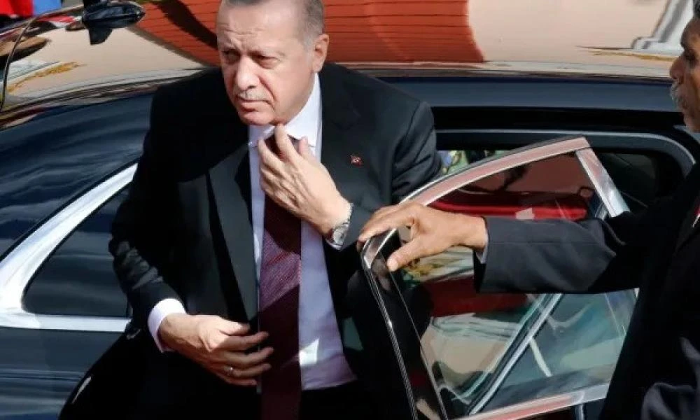 Επίδειξη ισχύος από Ερντογάν μέσα στην Γερμανία: «Παρέλασε» με συνοδεία 50 αυτοκίνητα